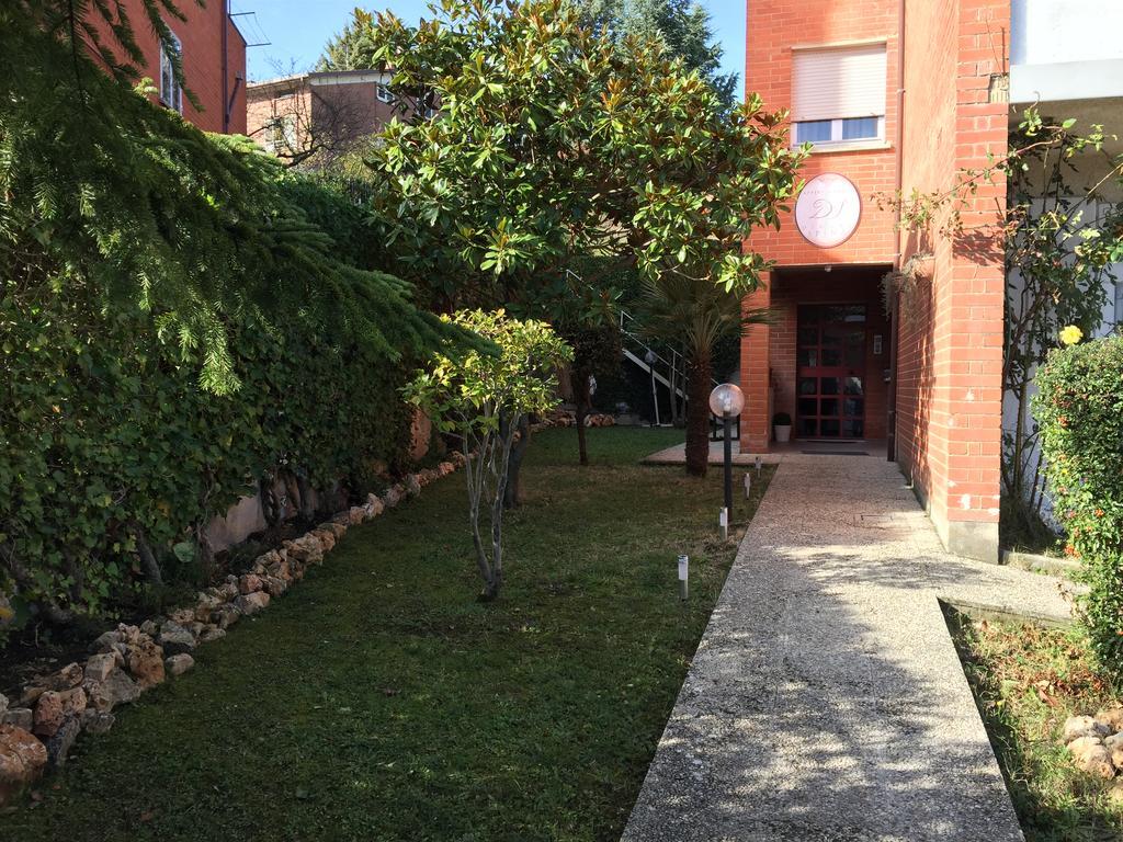 Dimora Spina Hotel Ferrazzano Bagian luar foto